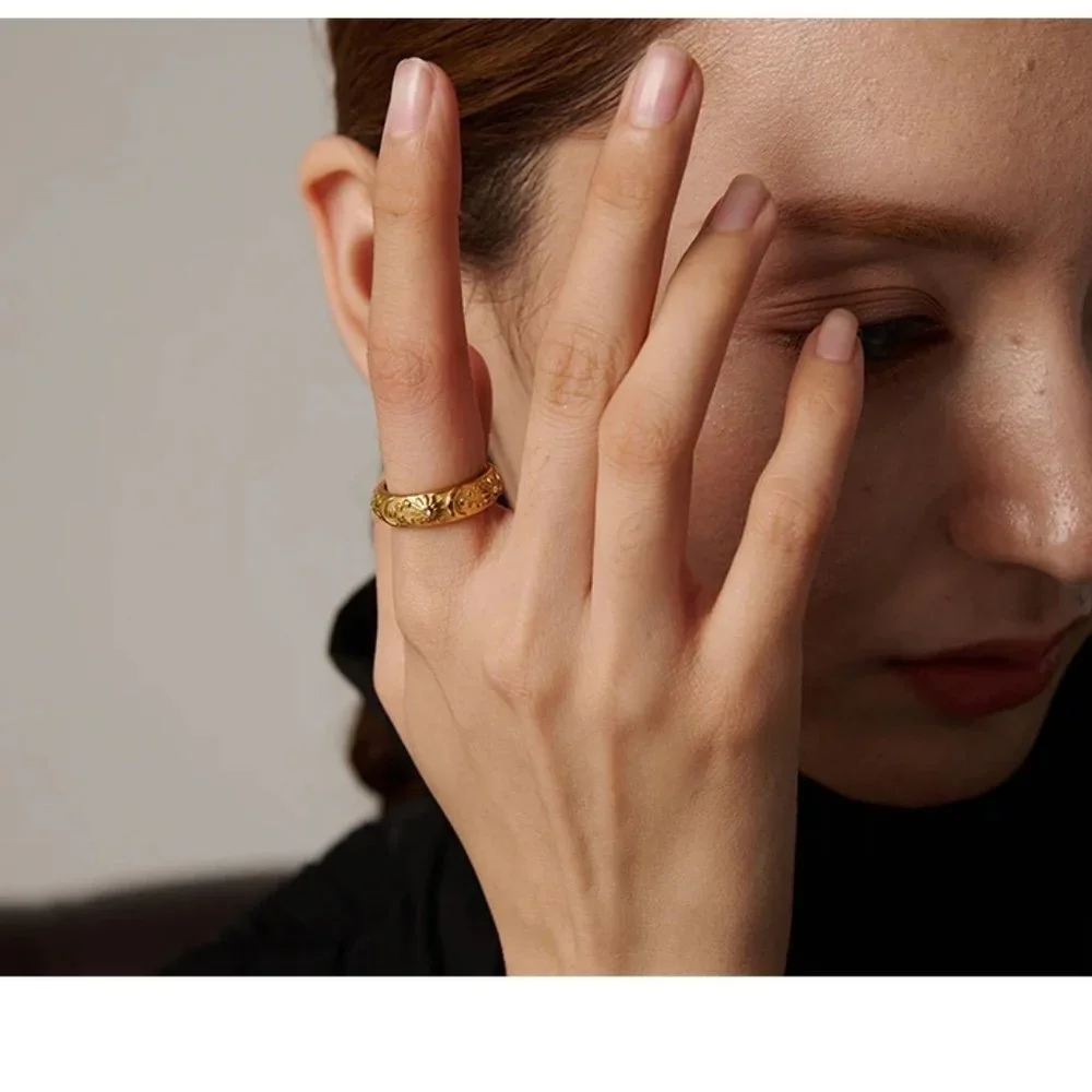 NEW 18K Gold Plated Textured Moon Star Ring